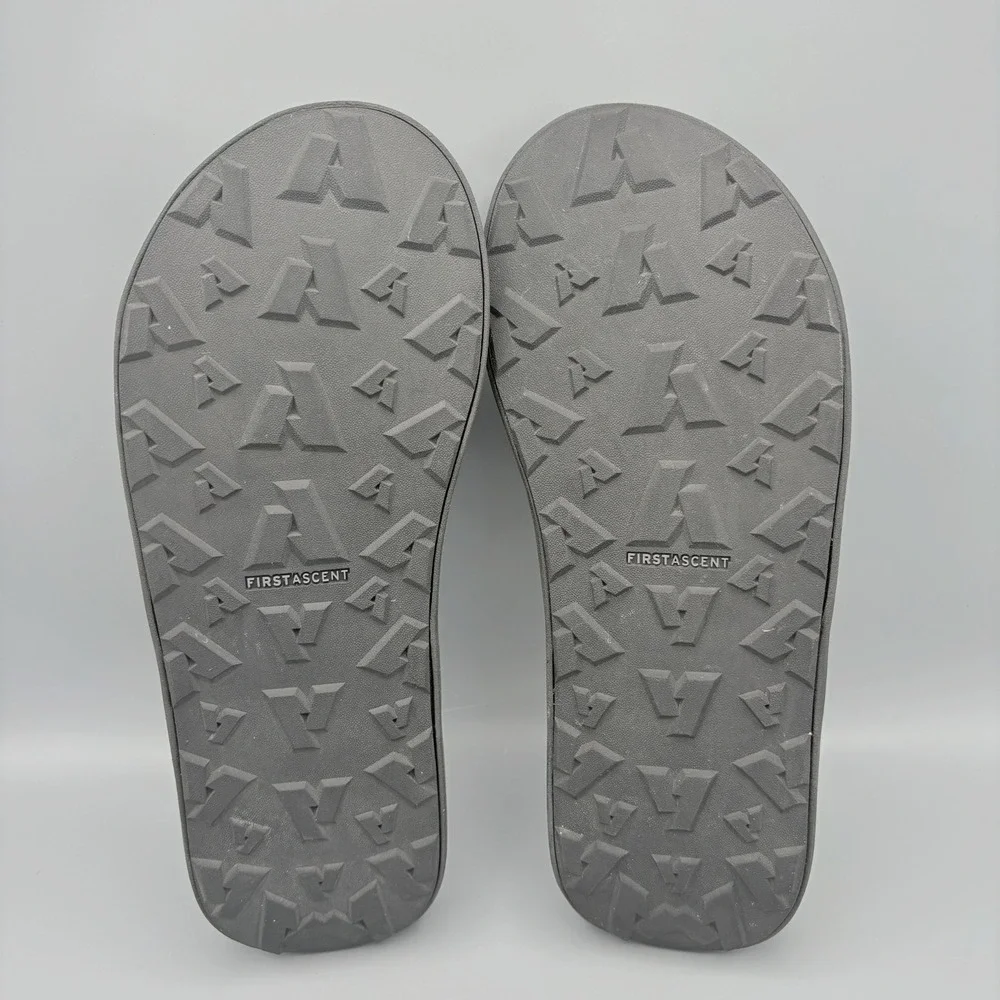 Eddie Bauer First Ascent Flip Flops Sandals Men's Size 11 Black Cushioned